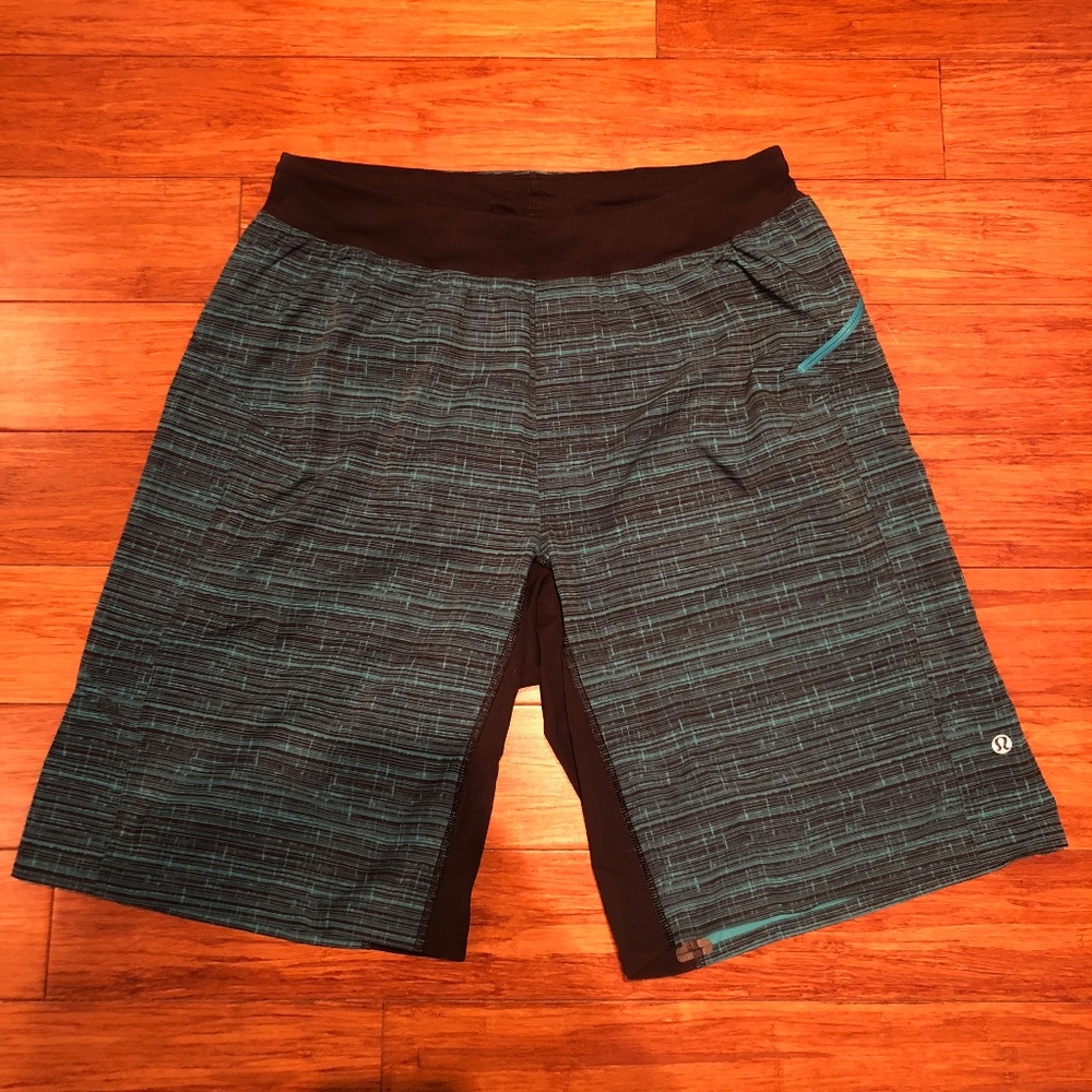 Lululemon THE short 11" linerless